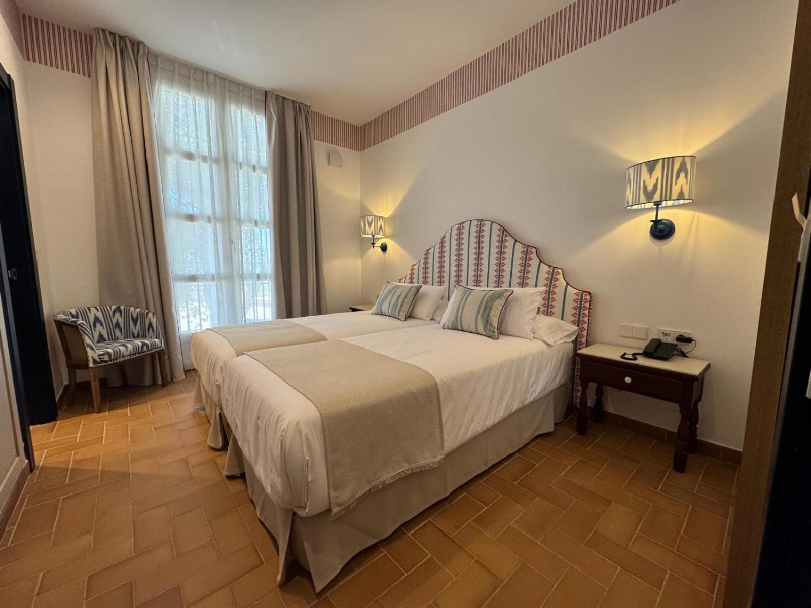 Hotel Toruno Del Rocio エル・ロシオ エクステリア 写真