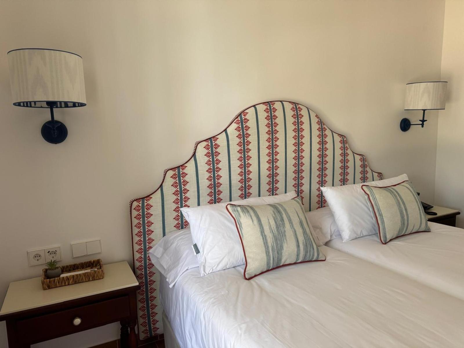Hotel Toruno Del Rocio エル・ロシオ エクステリア 写真